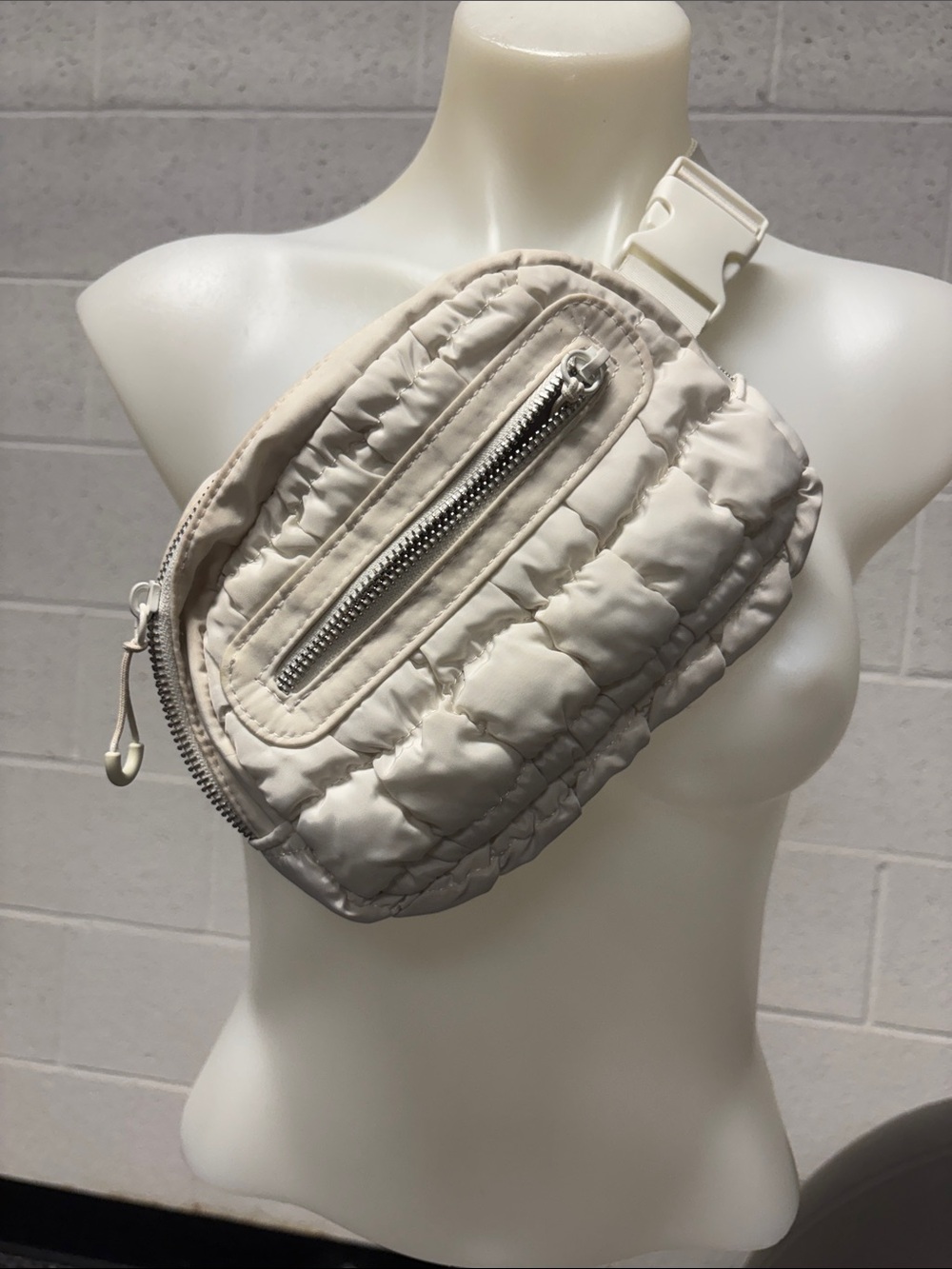 wild fable Cream Quilted Crossbody Belt Bag